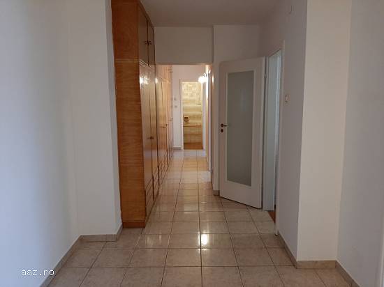 Inchiriez apt 3 cam Bucuresti Piata 1 Mai bucatarie mobilata 500 euro