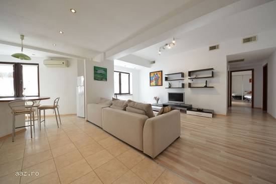 Vand apt 3 cam Bucuresti sos Nordului complet mobilat 235.000 euro
