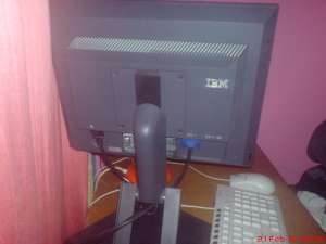 MONITOR  IBM GLISABIL +/ UNITATE IBM -BONUS TASTATURA & MAUCE