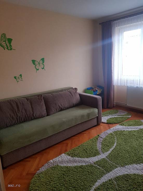 Vand apartament 2 camere finisat,   mobilat