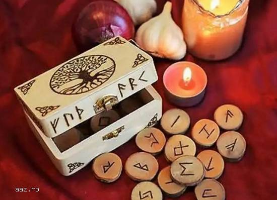 Cartea Totul despre lenormand+cadou un set de rune Viking
