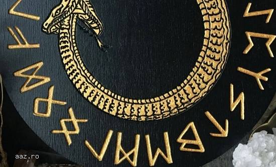 Placa divinatie rune+cadou un set de rune  auriu gravat