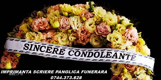 Sistem scriere panglici pentru coroane,   jerbe și buchete de flori cu livrare rapida.
