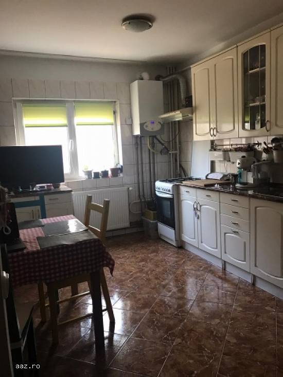 Ap. 2 cam.,   dec,  60mp Bucuresti 72000 euro