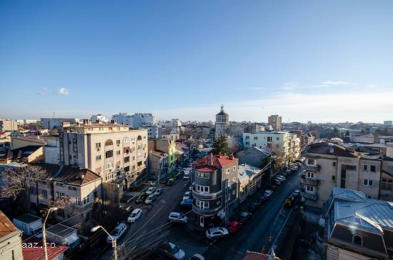 Apartament 3 camere spatios,   str traian 187
