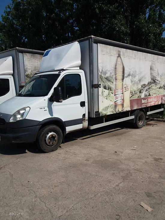 Autoutilitara Iveco Daily ---