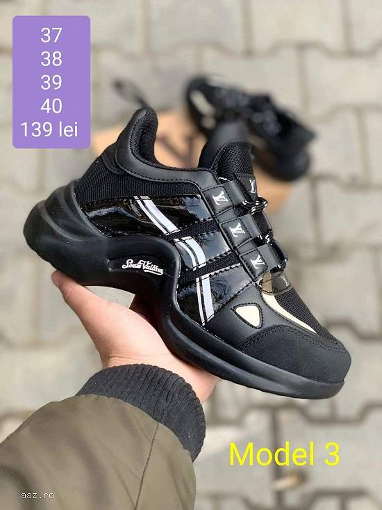Adidasi