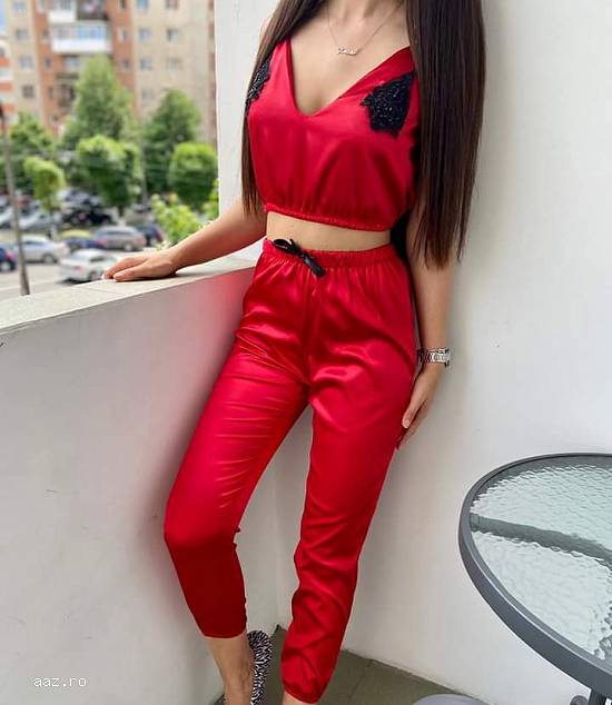 Pijamale din satin 🌹calitate premium.  😱Super preț 50 de lei😱 S M L