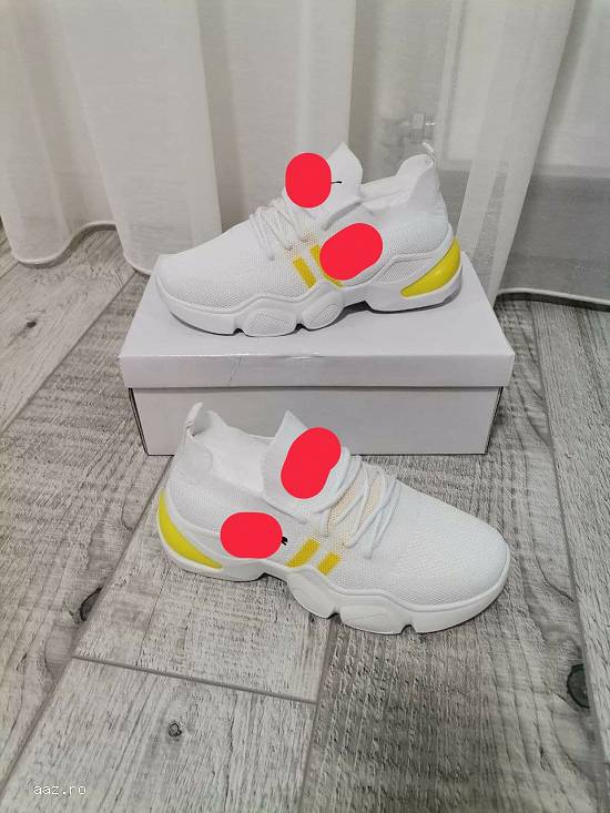 Adidasi