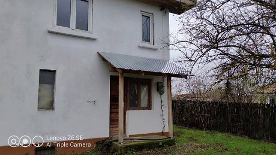 Vila 200 mp,   curte libera 3600mp,   Dridu,   50000 euro