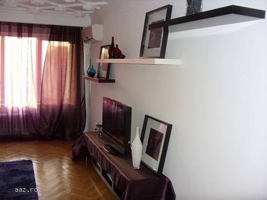 Ap 3 cam,   77mp,   Universitate,   Bucuresti,   700 euro