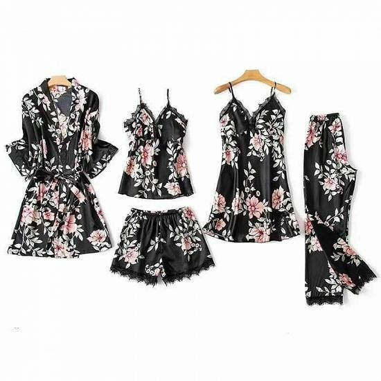Pijama cu flori 5 piese/saten