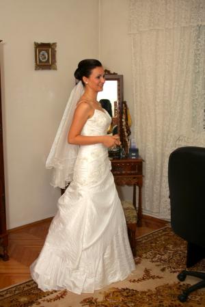 Rochie de mireasa,   Madelaine Gardner