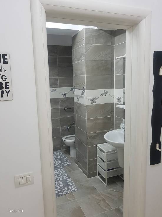 Inchiriez apartament cu 2 camere