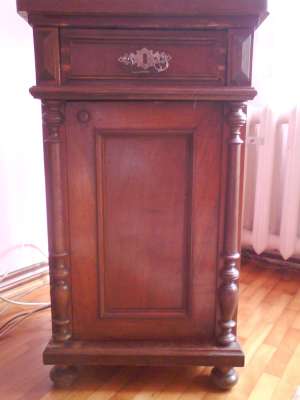 vand mobila veche 100 de ani