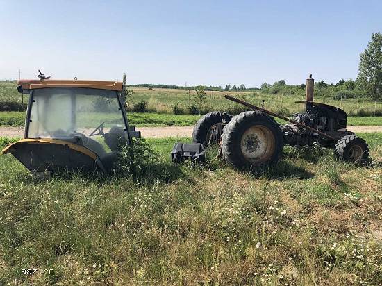 Tractor Renault 325