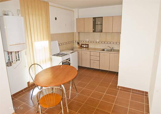 Inchiriere apartament  3 camere