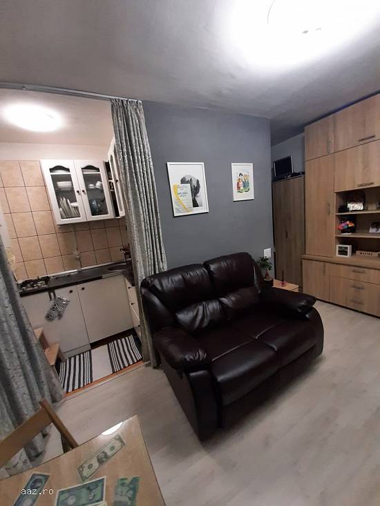 Vand apartament 2camere