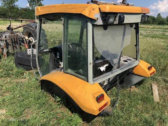 Lichidator judiciar vand Tractor Renault 325,  