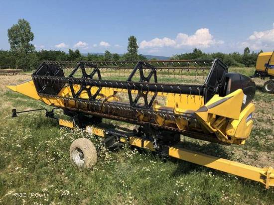 Lichidator judiciar vand Combina New Holland TC5.80 + accesorii,  