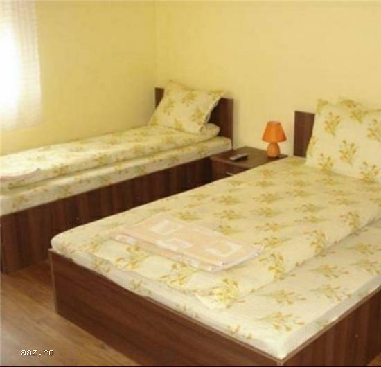 Casa 5 camere,   cazare muncitori ,   Pitesti