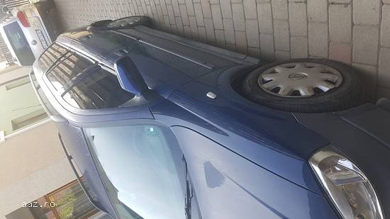- Opel 2001 Astra -