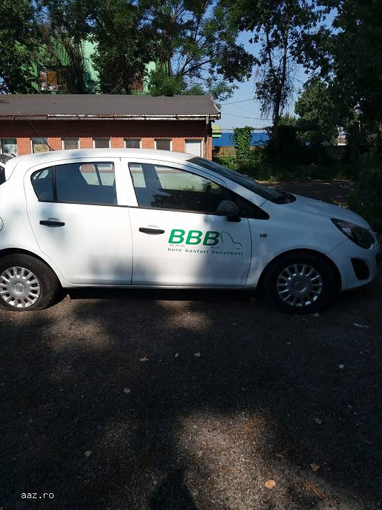 - Autoturism Opel Corsa