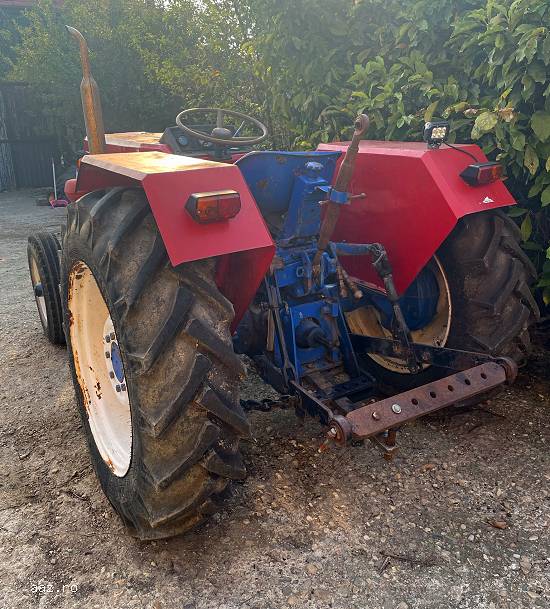 Tractor Universal 445 in stare perfecta de functionare