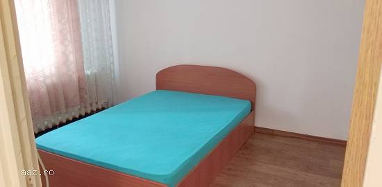 Dau in chirie apartament 3 camere zona Panduri