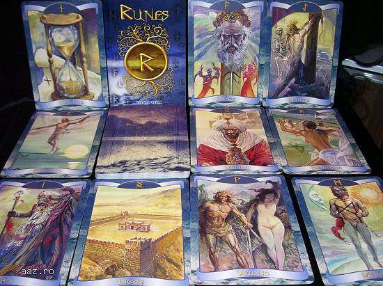 Carti tarot Runes oracle +cartea +cadou un set de rune