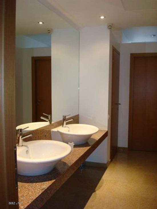 Preciziei 6R,   Bucuresti,   Sector 6,   inchiriez la parter,  spatii de birouri 370 mp,  