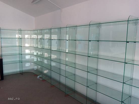 mobilier sticla spatii comerciale rafturi si vitrine
