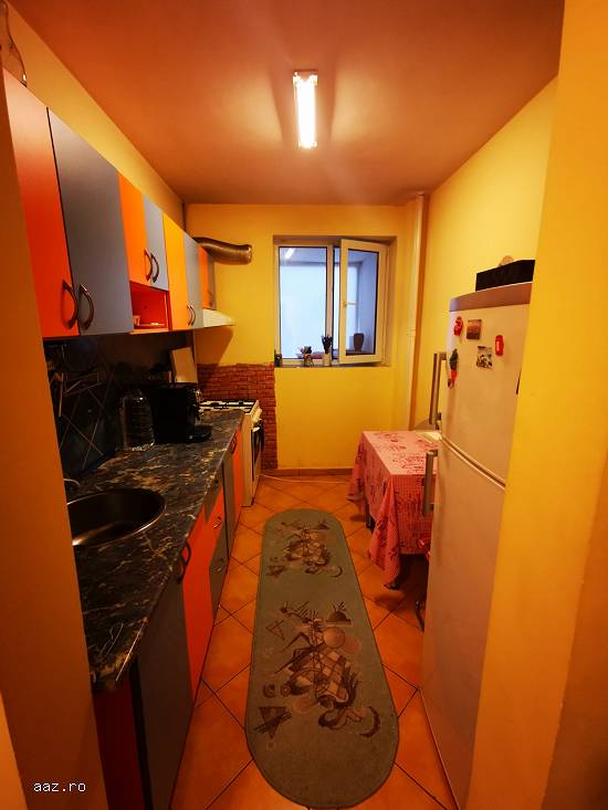 Inchiriere apartament 2 camere- basarabiei -parc riviera -superb-