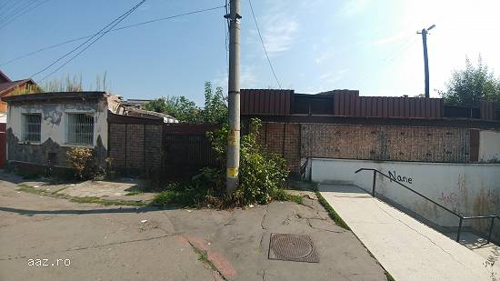 Proprietate imobiliara - teren si constructii str. Oltului - Tg Mures