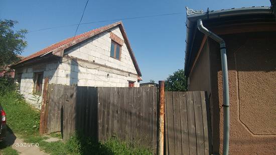 Proprietate imobiliara formata din teren si constructii - Diosig