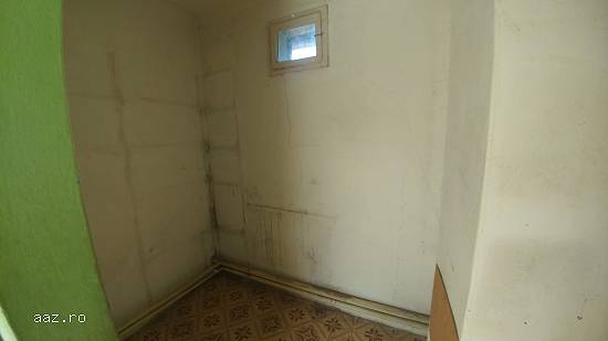Proprietate imobiliara - teren si constructii - Seini