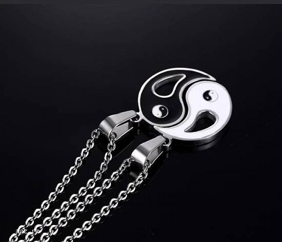 Lant Lantisor pandantiv medalion yin si yang doua jumatati pentru cuplu pret SET
