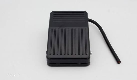 Intrerupator COMUTATOR ELECTRIC pe fir DE PICIOR buton tip pedala ptt