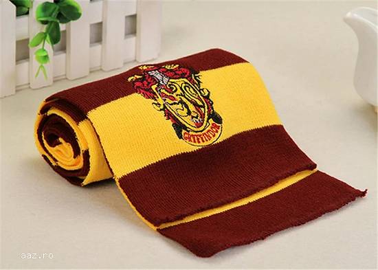 Esarfa FULAR Harry Potter HOGWARTS Gryffindor SCARF haine imbracaminte