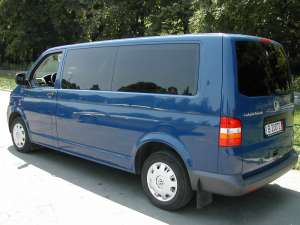 inchiriez microbuz 8+1 vw t5