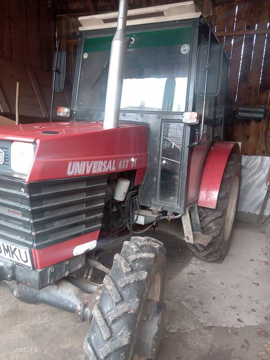 Disponibil tractor453DT