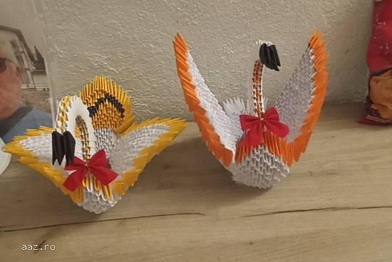 Vând origami decorative