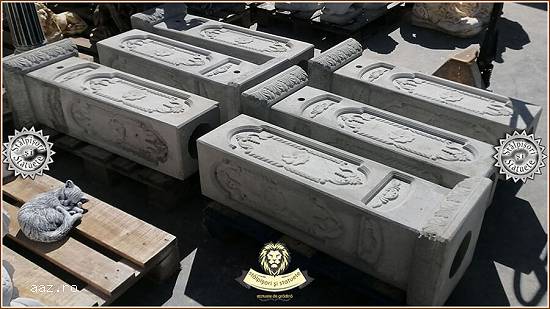 Stâlp susținere garduri,  din beton,  model S11.