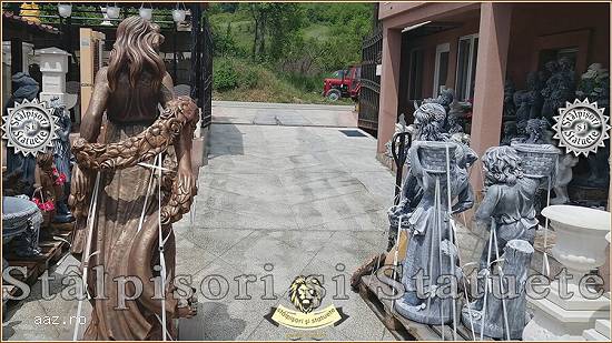 Statuetă domnița cu flori,   arămiu antichizat,   model S50.