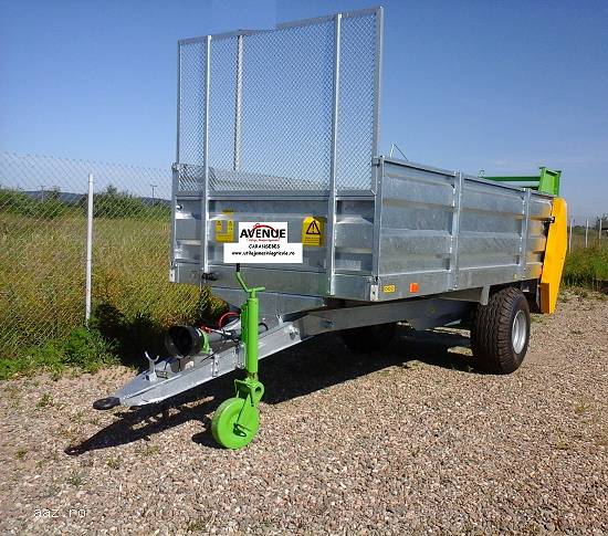 Masina de imprastiat gunoi 3.5t - 10 t