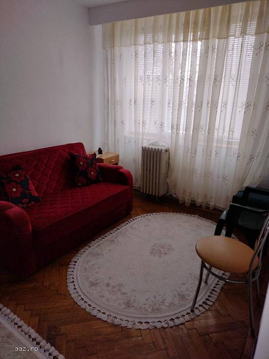 Apartament 3 camere,   decomandat