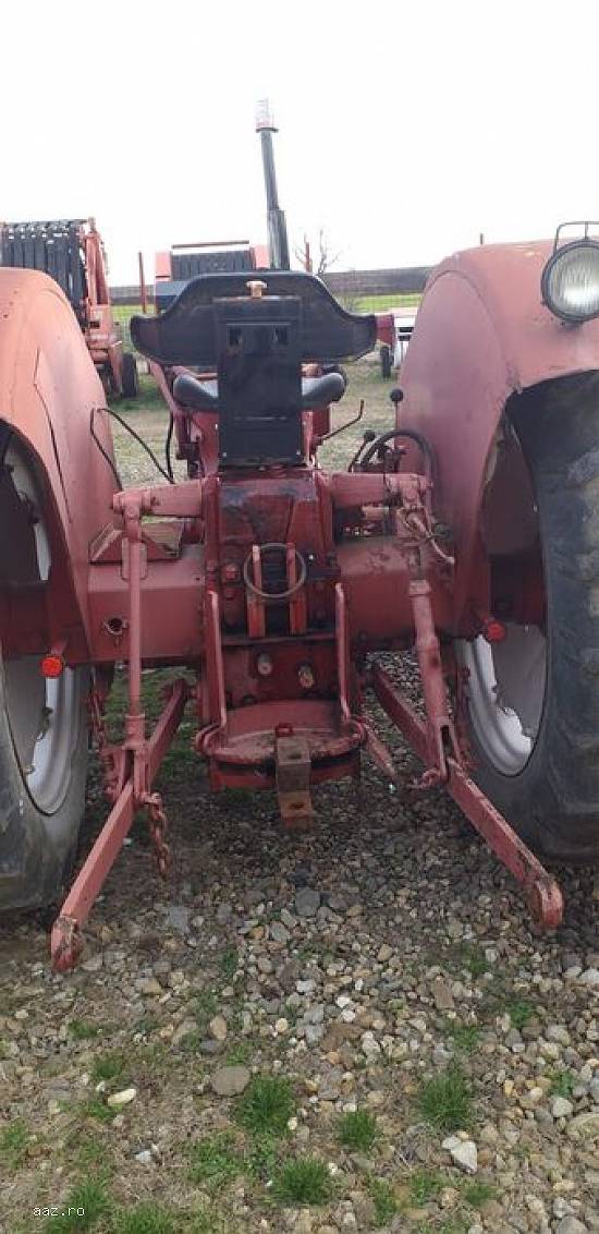 Tractor International 624