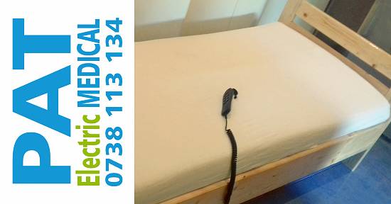 Pat medical electric îngrijire bolnavi cu telecomanda si saltea.