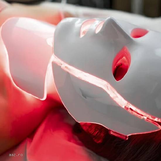 Mască de întinerire cu lumină LED pentru față și gât
