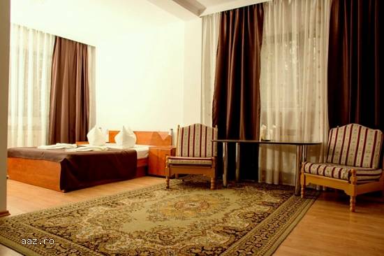 Pensiune 13 camere duble Caciulata Manastirea Cozia 570.000 euro